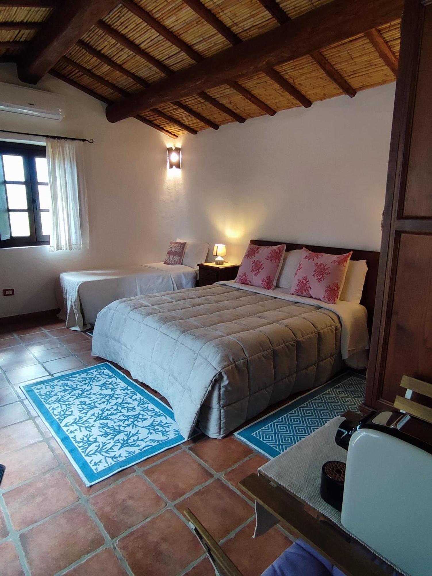 Stazzu Barecca B&B Cugnana Verde Ngoại thất bức ảnh